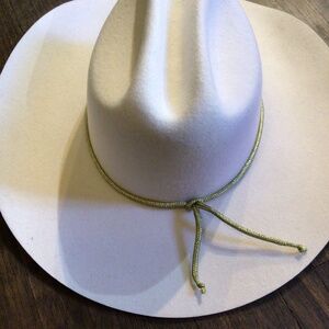 Rare loc cowgirl Saale